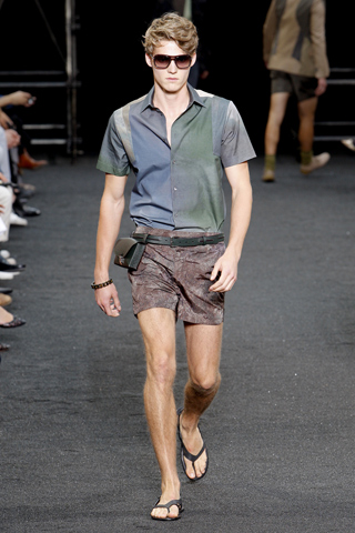 Louis Vuitton / - 2010